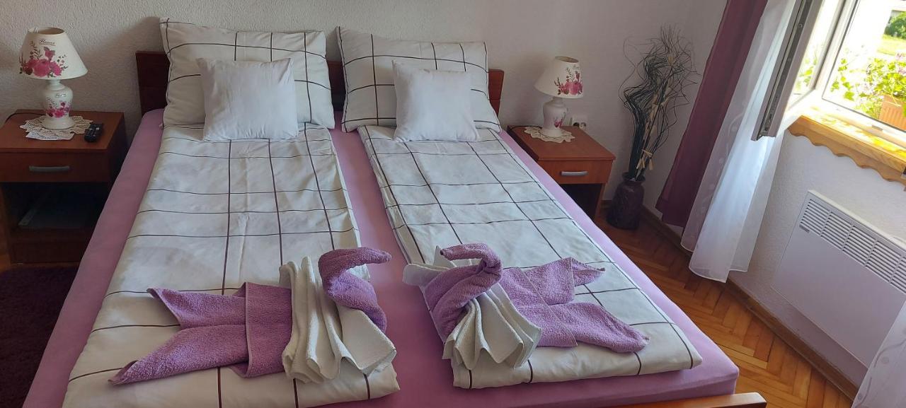 Apartments Zegarac House Korenica Dış mekan fotoğraf