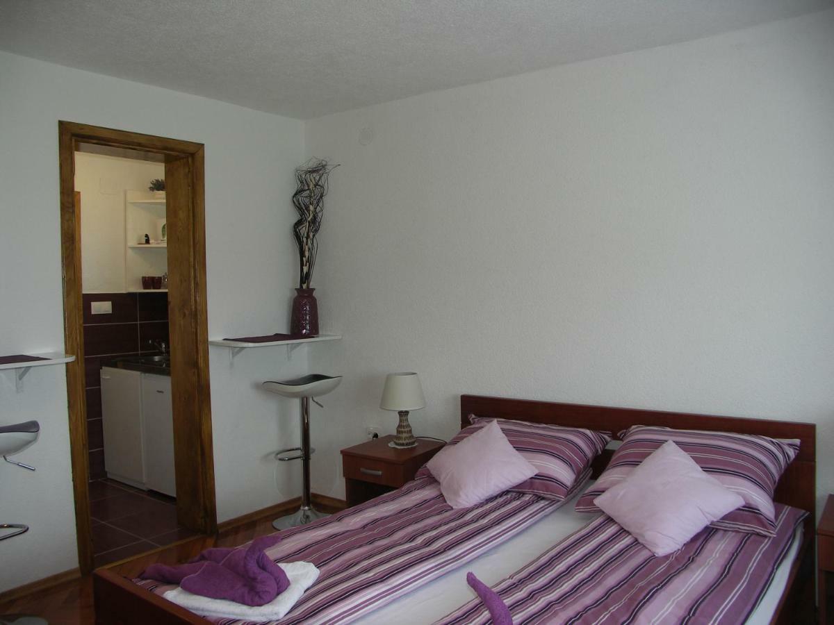 Apartments Zegarac House Korenica Dış mekan fotoğraf