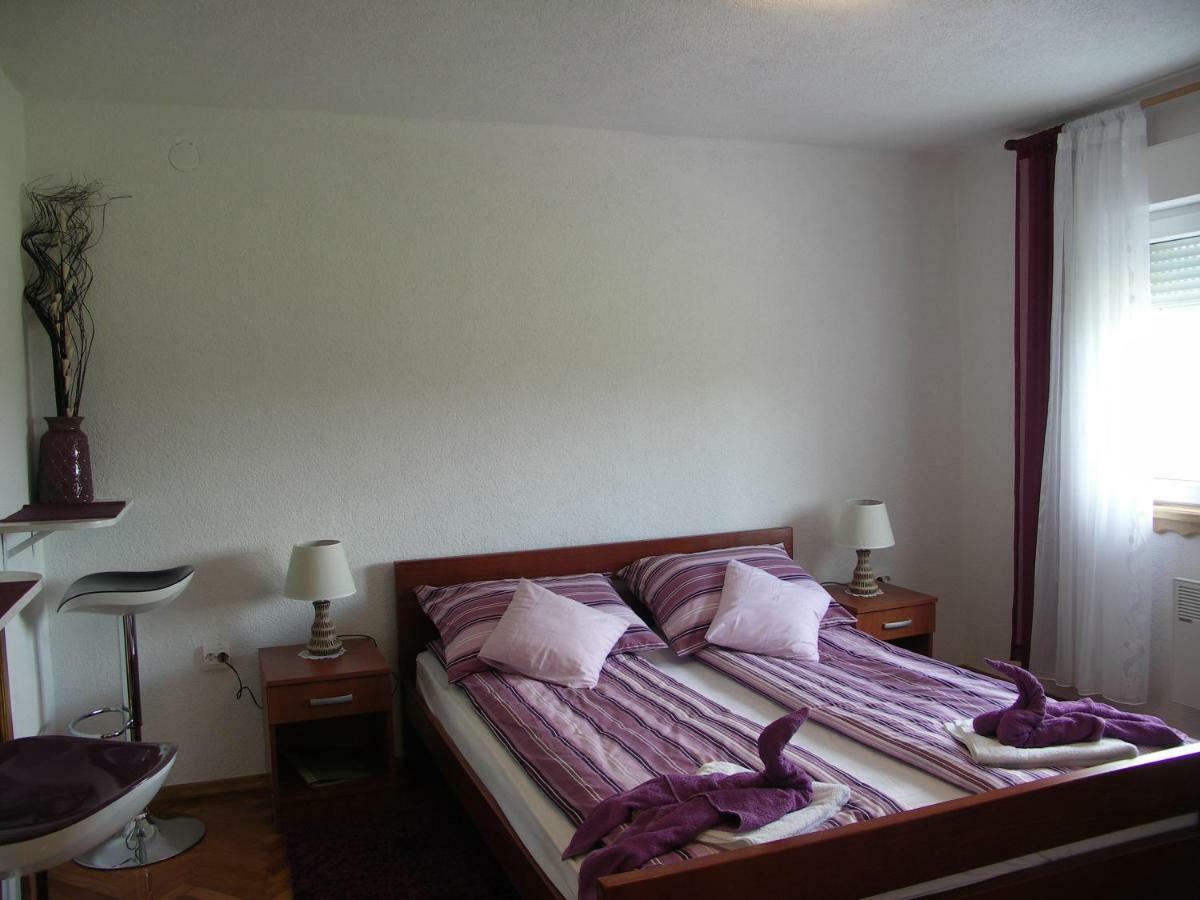 Apartments Zegarac House Korenica Dış mekan fotoğraf