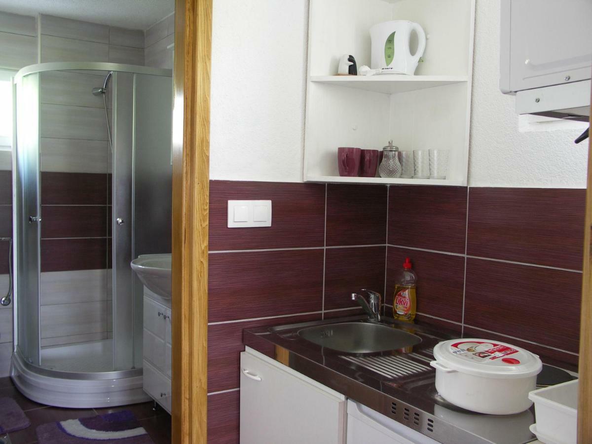 Apartments Zegarac House Korenica Dış mekan fotoğraf