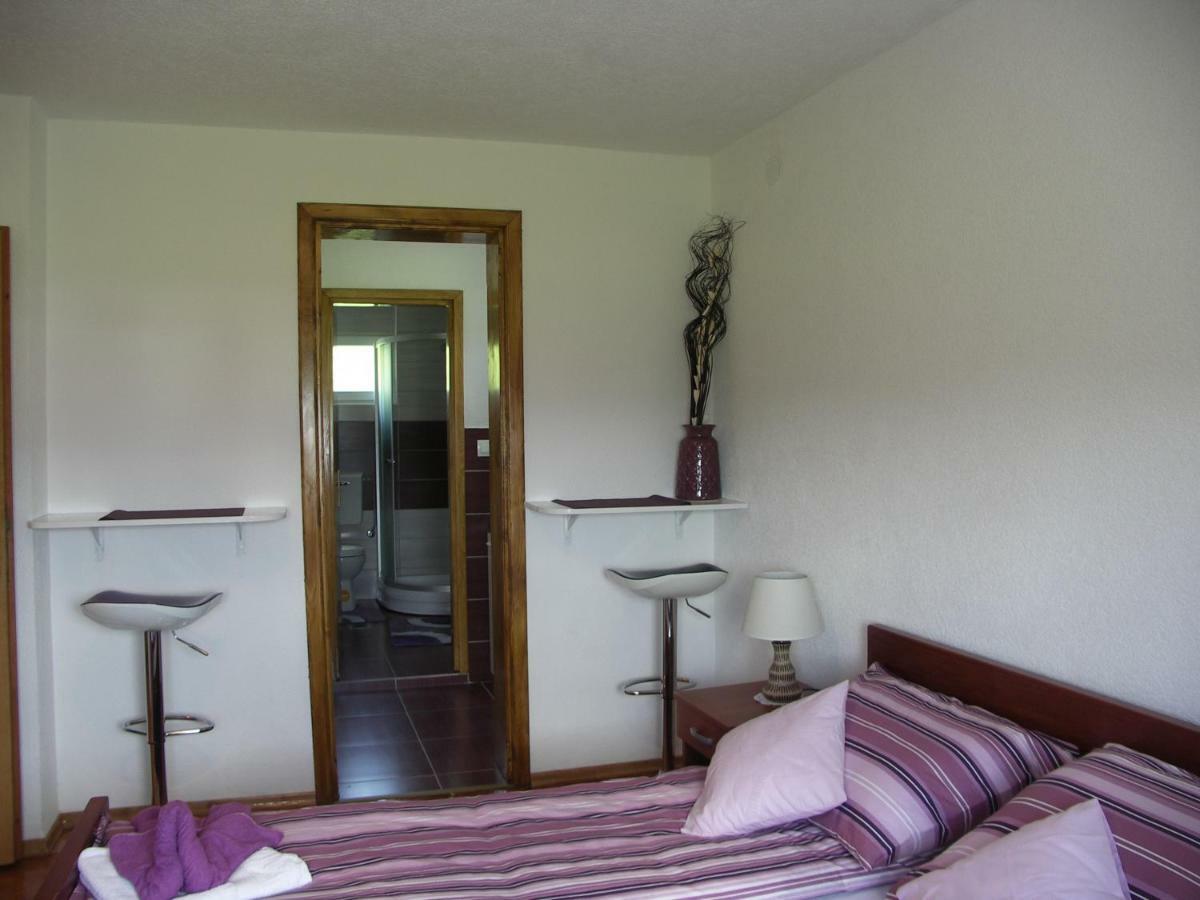 Apartments Zegarac House Korenica Dış mekan fotoğraf