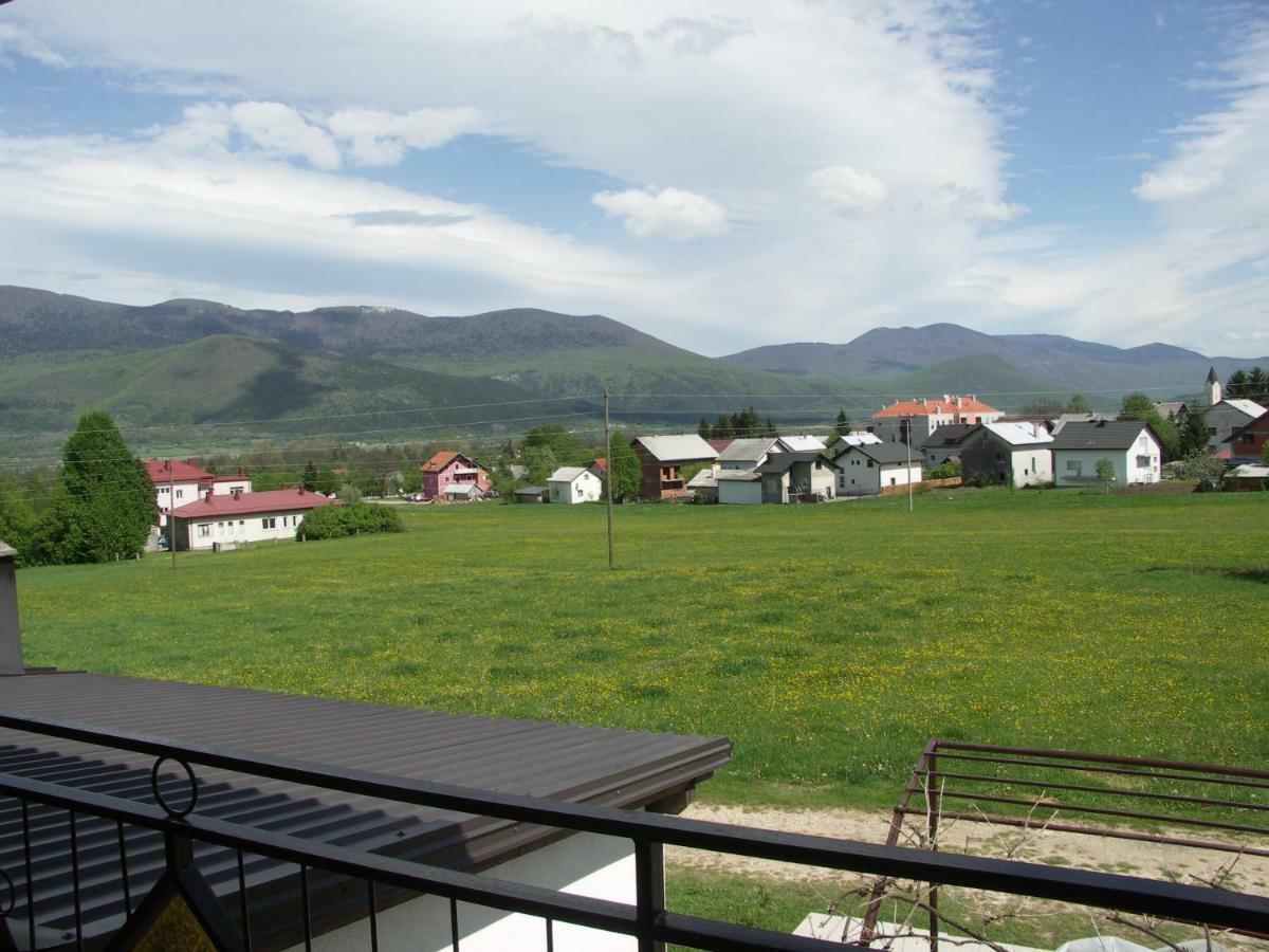 Apartments Zegarac House Korenica Dış mekan fotoğraf
